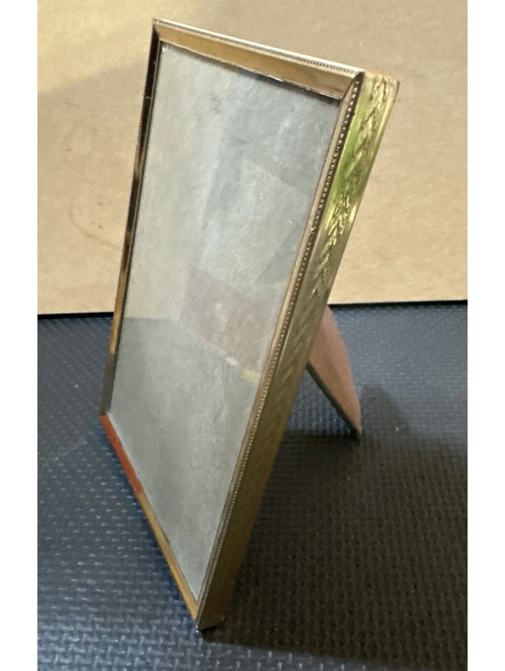 Vintage 5” X 7” Gold Toned Metal Picture Frame Free Standing | Wall Hang